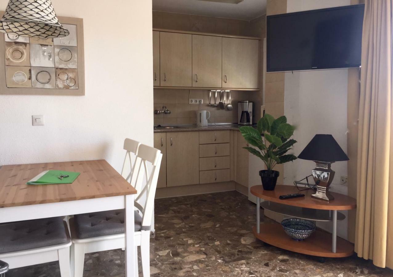 Carihuela Park Palace - Cocasa Apartment Торемолинос Екстериор снимка