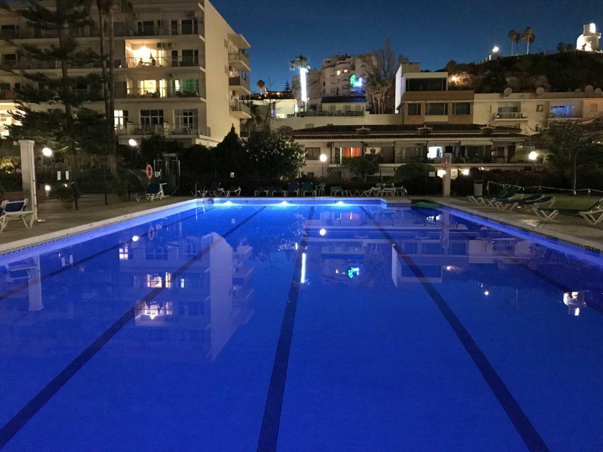Carihuela Park Palace - Cocasa Apartment Торемолинос Екстериор снимка